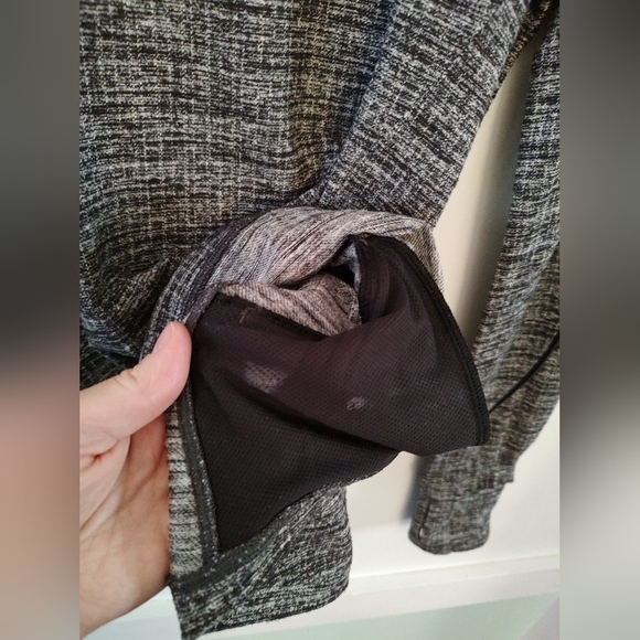 Lululemon Extra Mile Long Sleeve Pullover- Size 4 - Picture 11 of 15